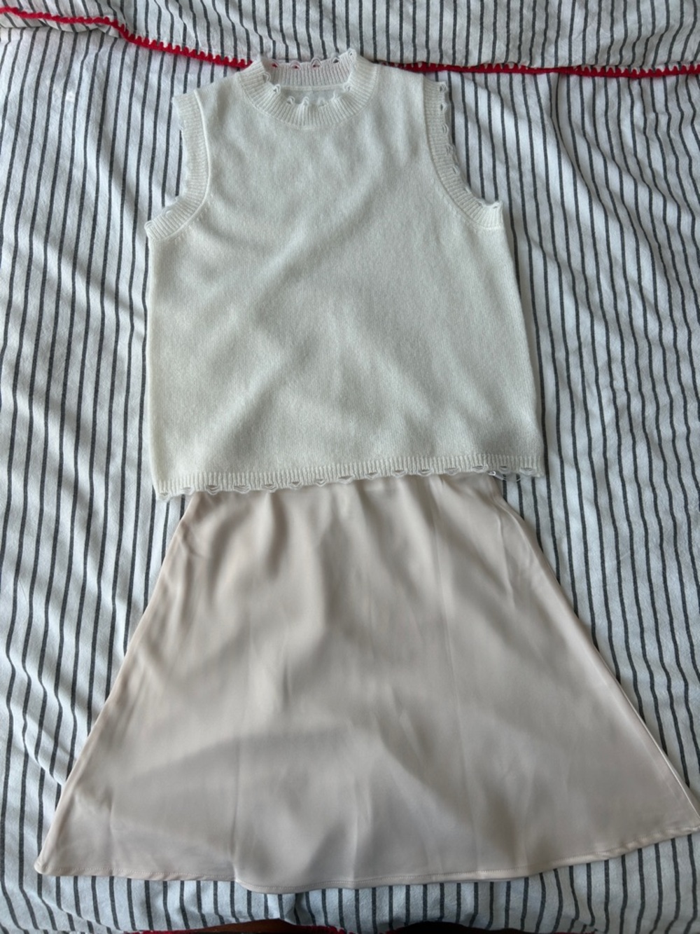 Cream Cable-Trim Women’s Sweater